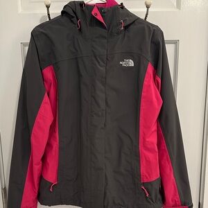 The North Face Women's Hy-Vent Charcoal Gray and Pink Snow Jacket - Size M
